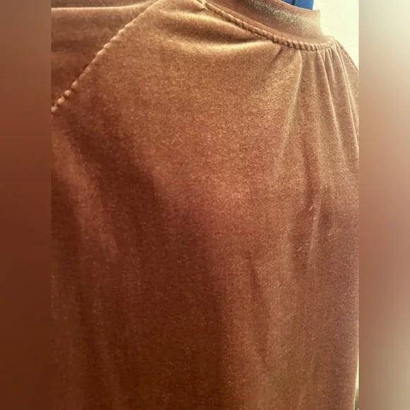 Set of Two Hand Sewn Velvet Tops - Sz Small - Picture 12 of 12